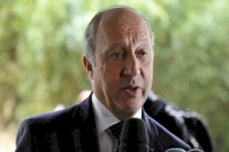 فابيوس يؤكد دعم بغداد لمواجهة داعش وضرورة تشكيل حكومة وحدة