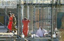 قاضية تأمر بإجراء فحص على معتقل بغوانتانامو أطعم رغمًا عنه