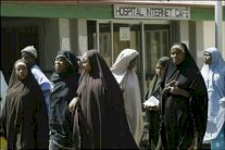 النيجيريات المحجبات بتن موضع شبهات أمنية في كانو