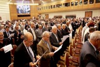 برلمان ليبيا يواجه الشارع بمعركة 