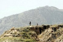 مقتل ثمانية متمردين بهجومين على قاعدتين جويتين في باكستان 