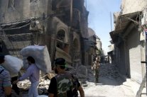 12 قتيلا بينهم خمسة اطفال في قصف للطيران السوري على الرقة