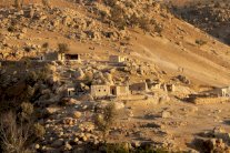 مسؤولون يكذبون إعلان أوباما كسر حصار جبل سنجار