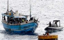 فقدان 10 أجانب و5 اندونيسين لدى غرق سفينة