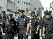 مقتل فتاتين برصاص الشرطة التونسية للاشتباه في نقلهما 