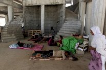 نازحون ايزيديون: الموت افضل لنا