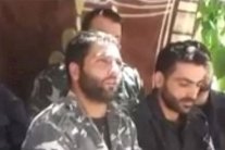 عسكريون لبنانيون مخطوفون: تظاهروا ضد حزب الله!