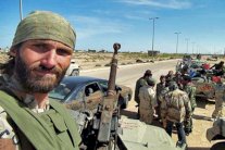 المجموعات الجهادية المتطرفة تجذب الشباب البريطاني