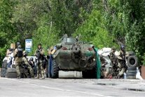  ثلاثة قتلى في قصف مدفعي لوسط مدينة دونيتسك شرق اوكرانيا