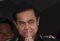 رئيس وزراء تايلاند يتعرض لهجمات السحر الأسود!