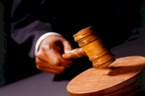  محاكمة 15 شخصا في الامارات بتهمة الانضمام الى 