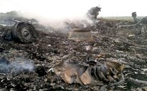 التقرير الاول حول تحطم الطائرة الماليزية في أوكرانيا ينشر الثلاثاء