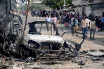 مقتل 12 مدنيا في هجوم انتحاري ضد قافلة للقوة الافريقية في الصومال
