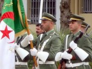 الجزائر تخصص 13 مليار دولار لميزانية الدفاع في 2015