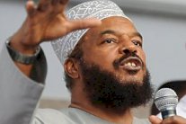 الداعية الإسلامي الكندي الموقوف في الفلبين وافق على ترحيله لبلاده