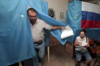 الحزب الحاكم في روسيا يتجه نحو تحقيق فوز في انتخابات القرم