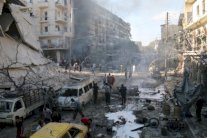 قناص من قوات الأسد يعدم امرأة في حلب