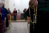 مسلمون يطلقون