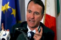 ايطاليا تؤكد ضمنا انها دفعت فديات لاطلاق سراح رهائن