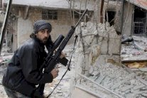  المعارضة السورية تتقدم في القنيطرة وتتراجع في حماة