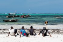 فقدان عشرات المهاجرين اثر غرق قارب مقابل سواحل ليبيا