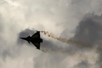 فرنسا نفذت أولى ضرباتها الجوية في شمال شرق العراق