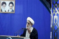 خطيب طهران: محاربة داعش مكيدة وأكذوبة!