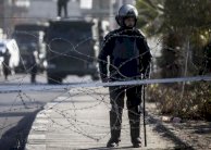 مقتل شرطي في انفجار قرب وزارة الخارجية المصرية