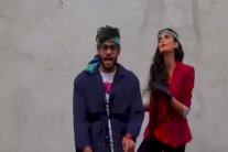 أحكام إيرانية بجلد وسجن مشاركين في فيديو Happy
