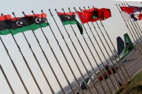 تجدد المعارك حول مطار بنغازي