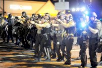 اصابة شرطيين بالرصاص في فرغسن بولاية ميزوري الاميركية