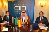 مركز الملك عبدالله بن عبدالعزيز العالمي للحوار يجمع ما يفرقه التطرف