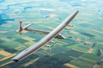 الإمارات تستضيف أول رحلة عالمية لطائرة تعمل بالطاقة الشمسية