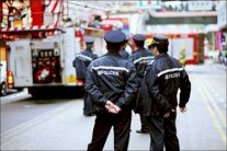 الشرطة تنسحب من شوارع هونغ كونغ بعد صدامات ليلية مع المتظاهرين