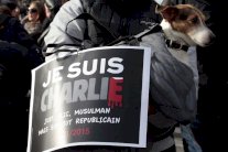 مجلة كاثوليكية وموقع يهودي ينشران رسوما لشارلي ايبدو
