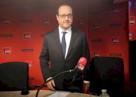 باريس تؤكد تمسكها بسياسة 