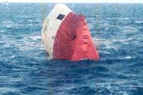 غرق سفينة شحن قبالة اسكتلندا وفقدان افراد طاقمها