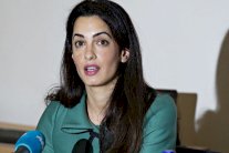 أمل كلوني: السلطات المصرية هدّدتني بالاعتقال 