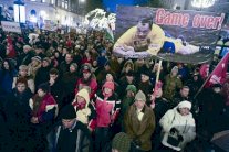 آلاف يتظاهرون مجددا في المجر ضد رئيس الوزراء