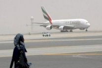  تحويل مسار 7 رحلات تقصد مطار أبوظبي بسبب الضباب