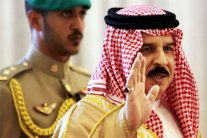 البحرين على عتبات 2015.. 