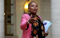 حكومة فرنسا تطالب بالحزم إزاء قضايا الإشادة بالعنصرية