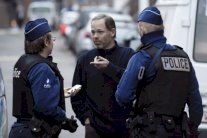 حملة دهم واعتقالات في أوروبا غداة إحباط اعتداء بلجيكا