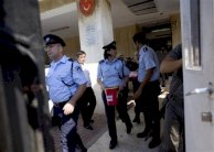 إسرائيل تغلق جمعيتين خيريتين للاشتباه بعلاقتهما بحماس