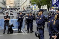  مدريد تحقق في خلية جهادية اسبانية