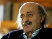 جنبلاط مغردًا: رحل الفارس العربي الكبير