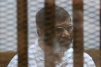 مرسي يتهم مجددا السيسي ب