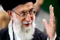 خامنئي: هناك من يرعبونكم من الإسلام 