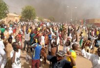 الشرطة تطلق الغاز المسيل للدموع لتفريق تظاهرة بالنيجر