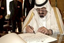 صحف عالمية تشيد بالملك الراحل والملك السابع